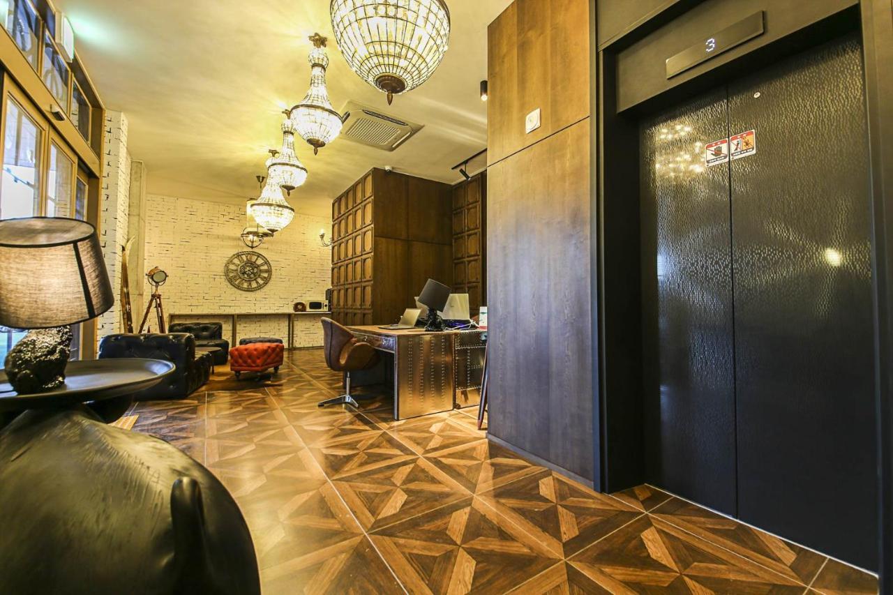 Lerocherrouge Hotel Chuncheon Bagian luar foto